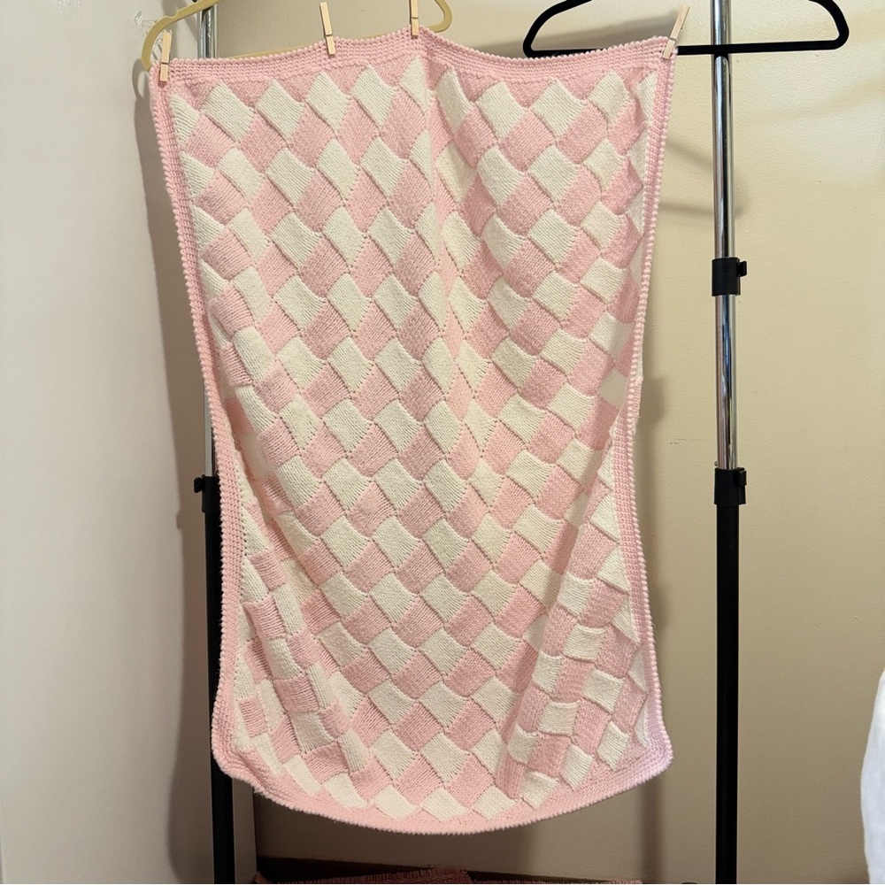 Homemade Pink‎ White Crochet Blanket Baby Toddler Throw